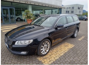 VOLVO V70 D4  GTRONIC  MOMENTUM